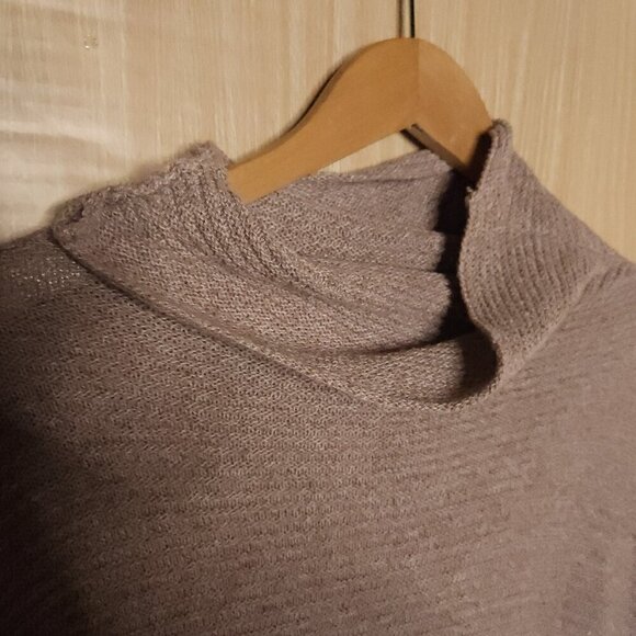 Old Navy Lavender Grey Turtleneck Tunic Sweater Medium - Picture 3 of 5